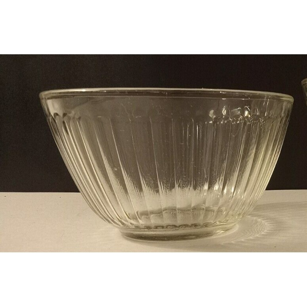 Vintage Pyrex 7401-S Clear Blue Ribbed Glass 3 cup Mixing Bowl